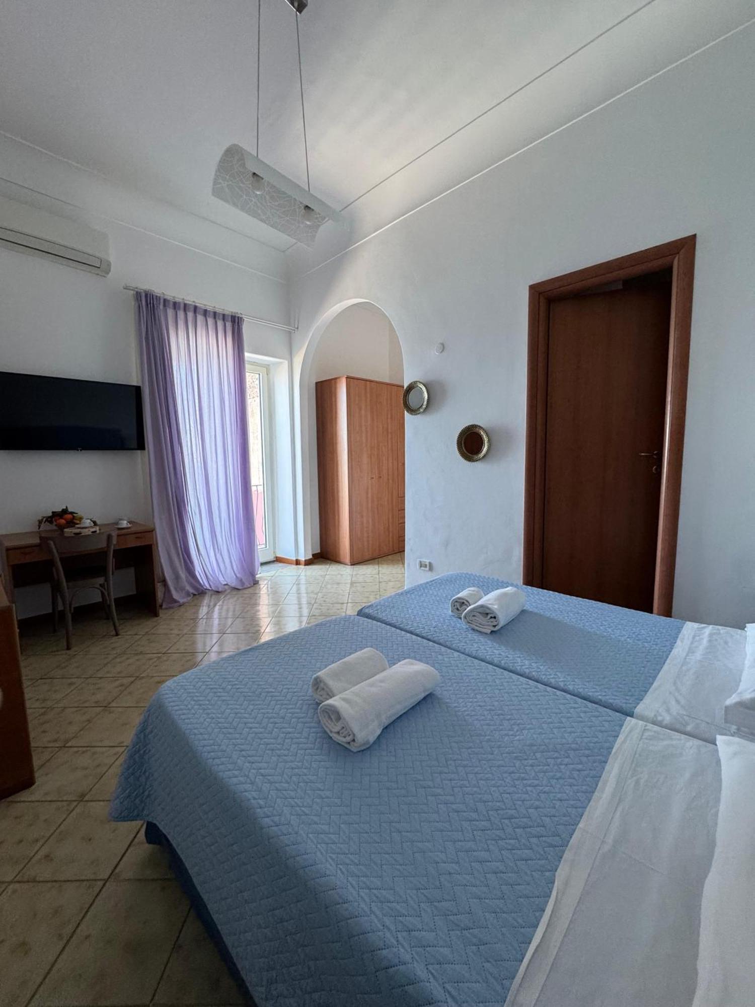 Hotel Belvedere E Tre Re Capri Exterior photo