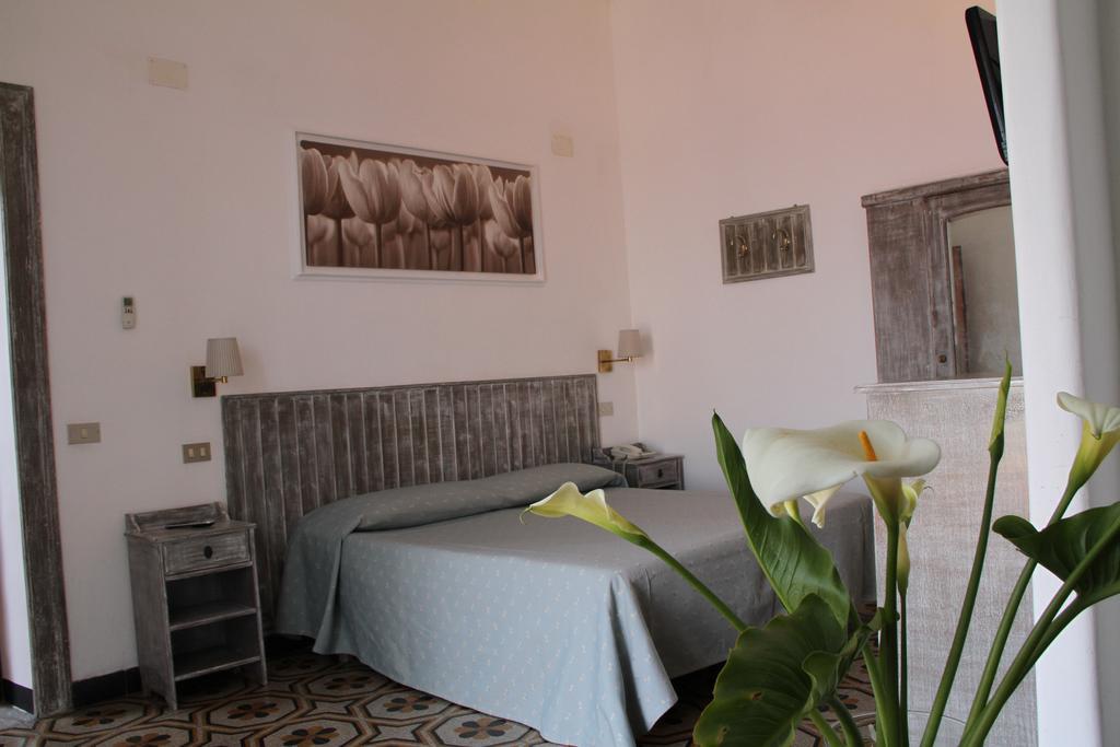 Hotel Belvedere E Tre Re Capri Exterior photo